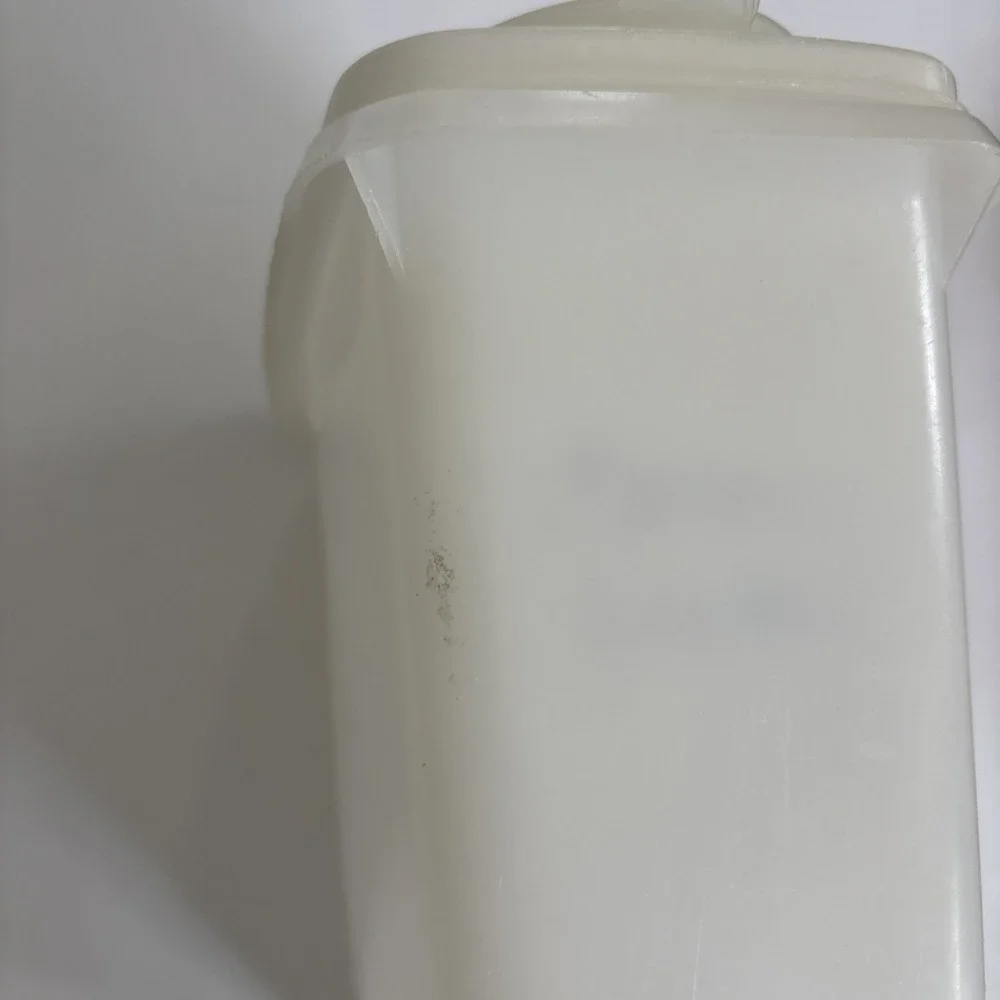Tupperware VNTG Cereal Keeper #469 Storage Container 13 Cup Sheer w/Flip Top Lid